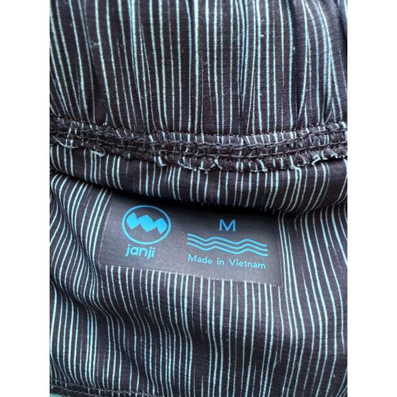 Janji Black Teal Transit Tech Running Shorts Women’s Size Medium Athletic - Picture 6 of 8